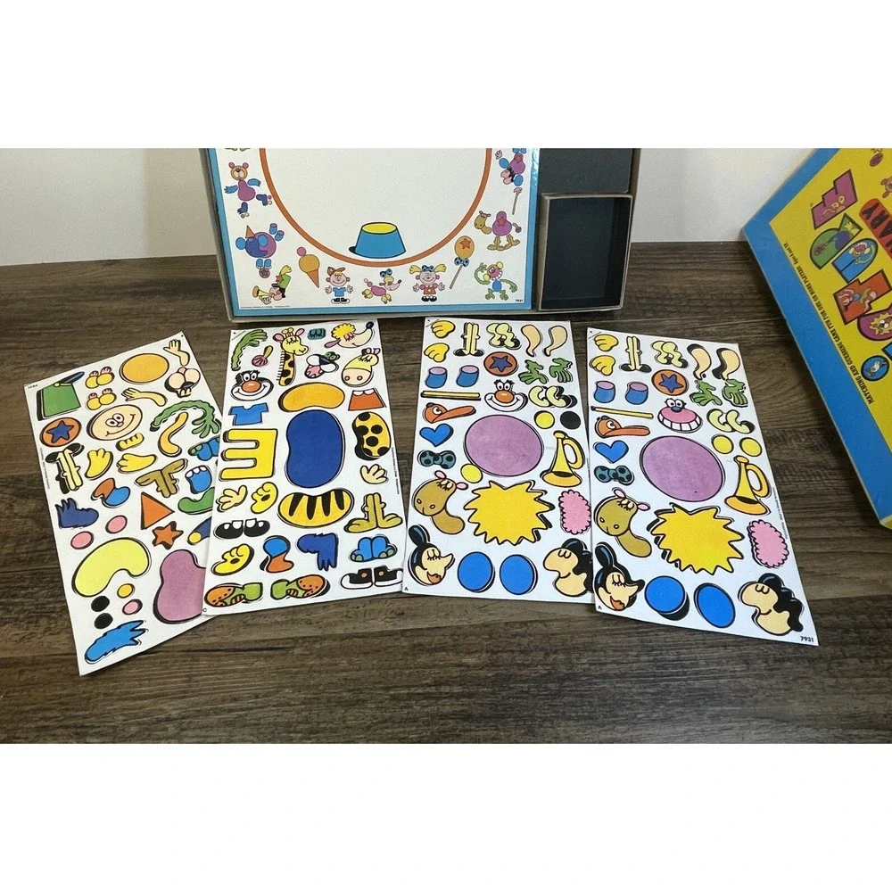 Colorforms Picture Dictionary Circus Guessing Game Playset 1988 Clowns Stickers